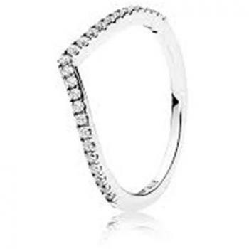 Anillo Pandora Timeless de plata con circonitas, joya elegante y atemporal