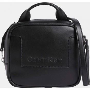 Bolso Calvin Klein K60K611073 - Diseño Moderno