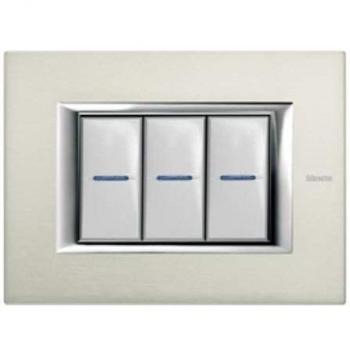 BTICINO HA4803XC - Placa 3P de aluminio, cepillada Axolute
