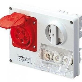 Presa Interbloqueada Gewiss 3P+N+T 32A IP44 380V Sin Caja GW66142