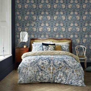 William Morris Pimpernel Textured Retro Wallpaper