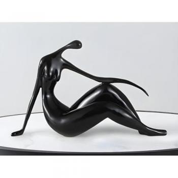 Figura Madeleine II de Resina - 36x22 cm - Color Negro