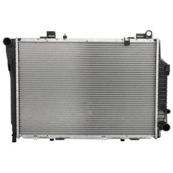Radiador de refrigeración del motor NISSENS 62765 - Radiador de alta calidad, diseñado para un enfriamiento eficiente, fabricado con materiales duraderos, compatible con múltiples modelos de vehículos, fácil instalación y óptima transferencia de ca