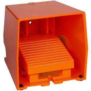 Schneider Electric Metal Foot Switch XPER310, 1 NC + 1 NO, IP66, 3 A, 250V