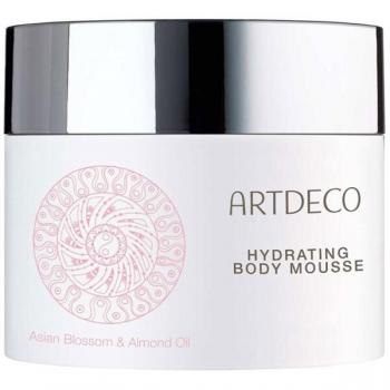 Spirit of Sakura Hydrating Body Mousse