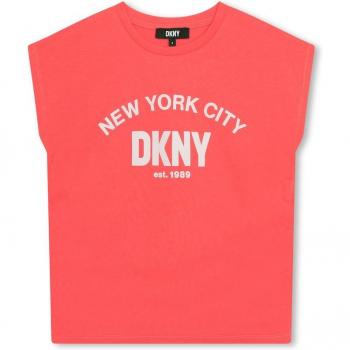 Camiseta de niña DKNY de manga corta con letrero frontal D60092
