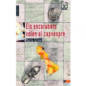 ESCARABATS VOLEN AL CAPVESPRE ELS
