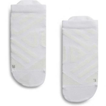 Calcetines de running On Performance Low para hombre en color blanco ivory
