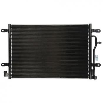 Condensador de aire acondicionado Thermotec KTT110146 - Alta eficiencia, diseño compacto, fácil instalación, compatible con múltiples modelos de vehículos