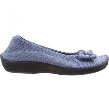 Cómoda mocasín mujer Arcopedico LILAS CIELO AZUL en suave y fresco tejido tricotado azul, ajuste elástico como un calcetín, suela ligera, sistema Doble Arco para asegurar el apoyo