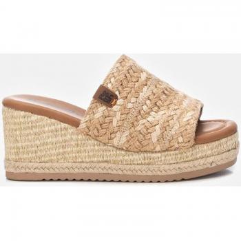 Refresh - Sandalias de cuña para mujer en color taupe