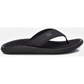 Chanclas XTI para hombre de color negro con suela de goma antideslizante