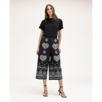 Pantalón de vestir cropped con estampado étnico