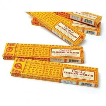 Incienso Goloka Nag Champa - 12 varillas de 15g cada una