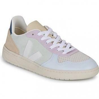 Veja V-10 Trainers - Green - Size UK 7