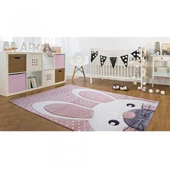 Alfombra Infantil Conejo Blanco Rosa Pastel 160x230 cm - 100% Polipropileno, Altura de Fibras 13 mm, Densidad 3000 gr/m², 288,000 Puntos