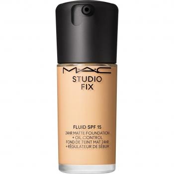 MAC Cosmetics Studio Fix Fluid SPF 15 24HR Matte Foundation + Oil Control - Shade NC15 - 30 ml