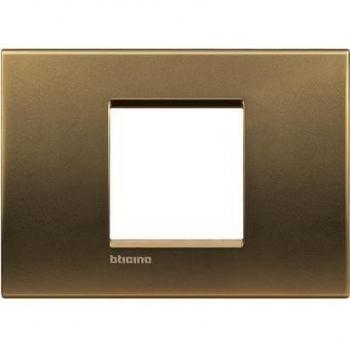 Placa embellecedora 2 módulos centrados Livinglight BTICINO LNA4819BZ Bronce