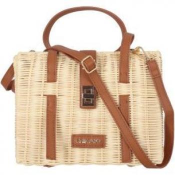 Bolso Fanny 01 de Cuero Chika10 para Mujer con Detalles Elegantes