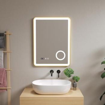 Espejo de pared LED Pescara 80 x 60 cm con antivaho y lupa, marco de aluminio dorado, IP65