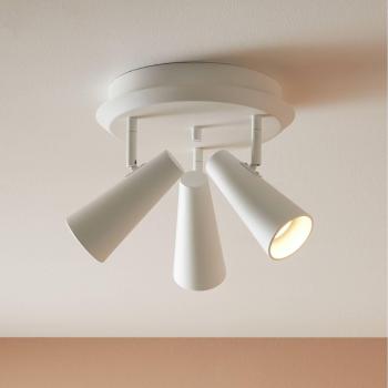 Plafón Crest de metal blanco 3 luces