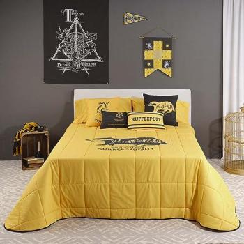 Edredón Harry Potter Hufflepuff Values 250 gr, 100% Made in Spain, Tacto Extrasuave, Multicolor, dimensiones 235 x 270 cm para Cama de 135