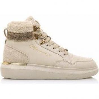 Zapatillas de Mujer Mariamare C53473 en color beige con diseño elegante