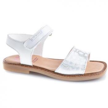 Sandalias Pablosky para niña de piel blanca con cierre adherente