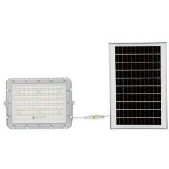 Faro LED V-TAC 120W con panel solar de 15W, mando a distancia y batería reemplazable, luz blanca 4000K, cable de 3m