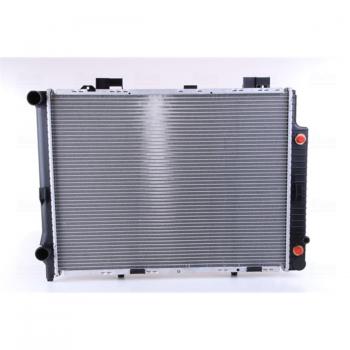Radiador de refrigeración de motor Nissens 62666A