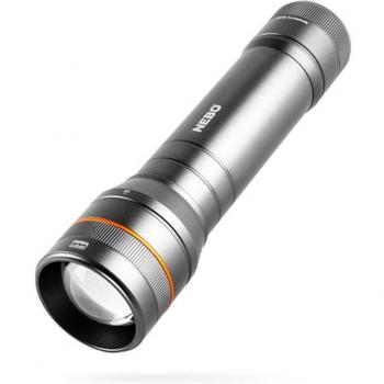 Linterna táctica Nebo Newton 1000 con potente luz LED de 1000 lúmenes