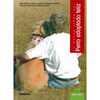 Perro adoptado feliz
