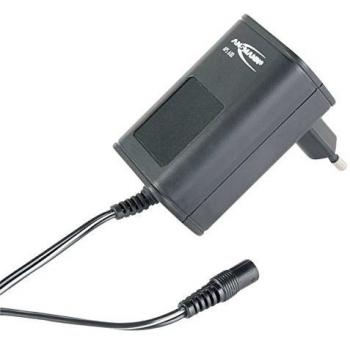 ANSMANN Cargador universal APS 600 para aparatos electrónicos - Potencia: 3 a 12V, 7.2 W - 7 conectores de recambio - Fuente de alimentación