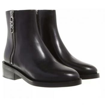 Regan Leather Ankle Boots - Black - Women's Size 7.5 US