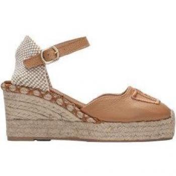 Sandalia de piel color cuero marca Hispanitas para mujer con detalle trenzado