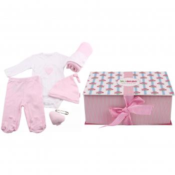 Minene Lujo - Caja de regalo, incluye body con aplique, pantalón, gorrito, arrullo de algodón dulce y corazoncito de tela, color rosa