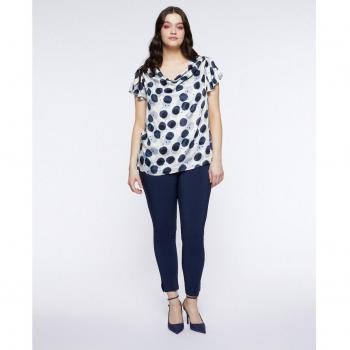 Pantalón pitillo de mujer liso con dos botones, cremallera y tejido técnico