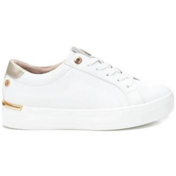 Zapatillas bajas de mujer Xti 143127 con cordones, suela doble de goma, color plomo y detalles en oro