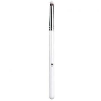 Brocha de Sombras de Ojos Ilū Nº 425 - Brocha para difuminar con precisión y suavidad
