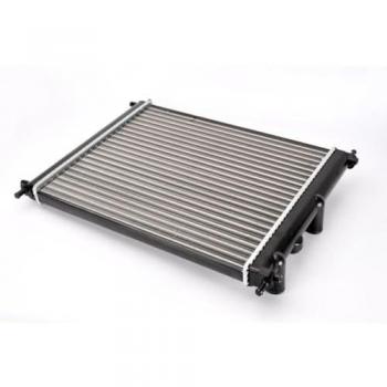 Radiador de refrigeración del motor Thermotec D7F036TT, tipo: radiador, características: alta eficiencia en la refrigeración, diseño optimizado para un mejor flujo de aire, fabricado con materiales de alta calidad para una mayor dur