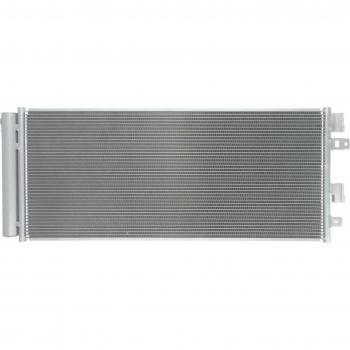 Condensador de aire acondicionado NISSENS 940568, compatible con sistemas de aire acondicionado, alta eficiencia en refrigeración, diseño optimizado para un mejor flujo de aire, fabricado con materiales de calidad para mayor durabilidad