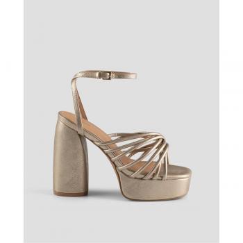 Sandalias de tacón en piel vegana dorado brillante con plataforma y hebilla ajustable