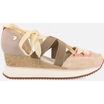 Sandalias de cuña para mujer en color nude con detalles elásticos multicolor