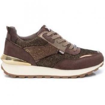 Zapatillas Deportivas Xti 140549 para Mujer, Color Taupe con Cierre de Cordón
