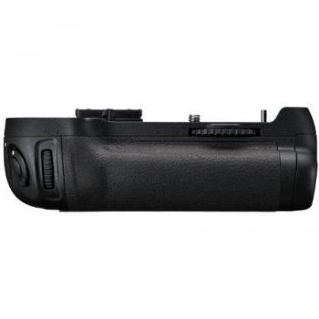 Used Nikon MB-D12 Battery Grip for D800 / D810, Multi Battery Power Pack / Grip