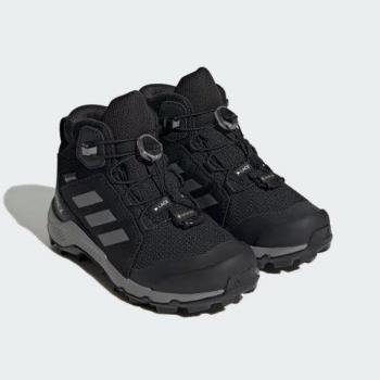 Adidas Zapatillas Niños Terrex Mid Goretex, Bota trekking infantil, color negro puro y gris, talla 35, impermeable con tecnología GORE-TEX