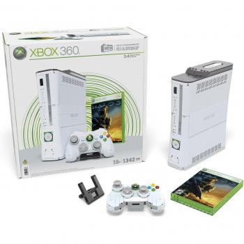 Xbox 360 Mega Collector Building Set with Halo 3 Replica