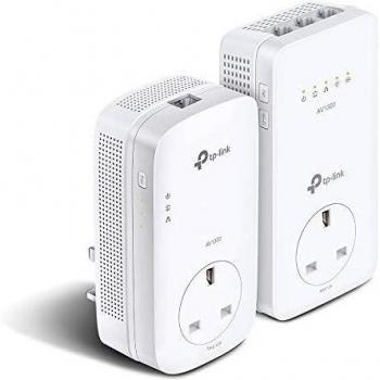Kit Adaptador Powerline WiFi TP-Link TL-WPA8631P AC1200 Doble Banda Passthrough 3 Puertos AV1300