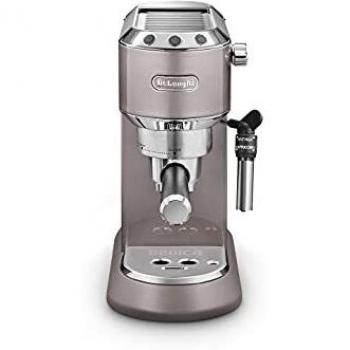 Cafetera Espresso DeLonghi Dedica Metallics EC785.PK de 15 Bares en Color Rosa