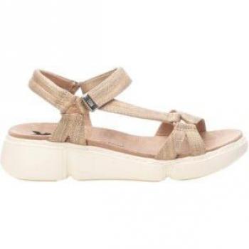 Sandalias planas XTI 142318 para mujer en beige de piel vegana